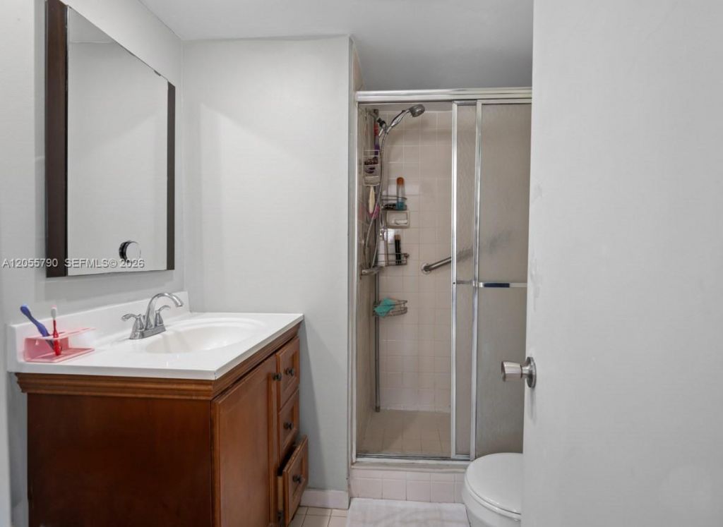 8600 Sunrise Lakes Blvd , Unit 201, Sunrise, FL 33322 Photo