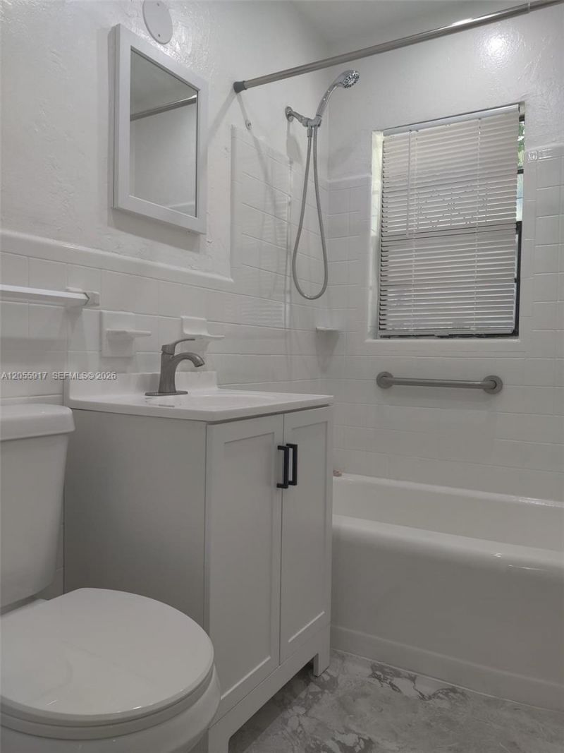 709 NE 7th St , Unit 2, Delray Beach, FL 33483 Photo