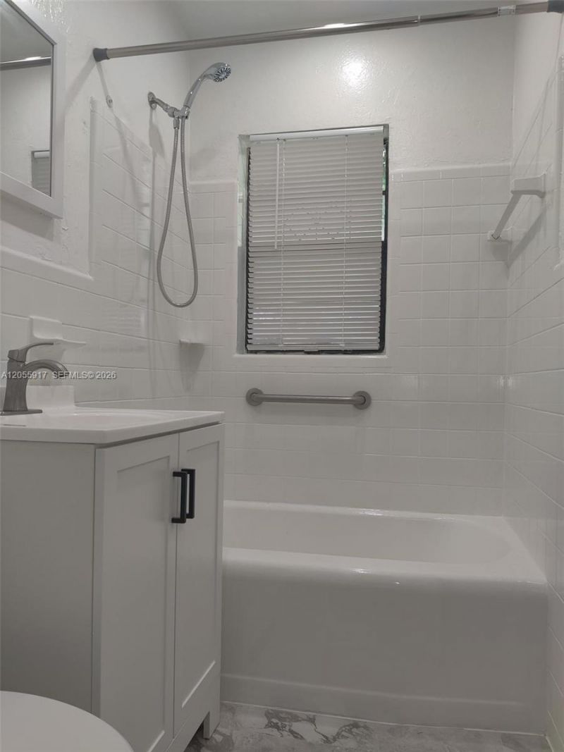 709 NE 7th St , Unit 2, Delray Beach, FL 33483 Photo