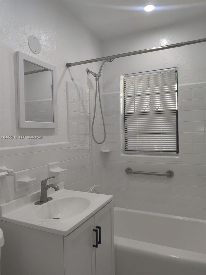 709 NE 7th St , Unit 2, Delray Beach, FL 33483 Photo