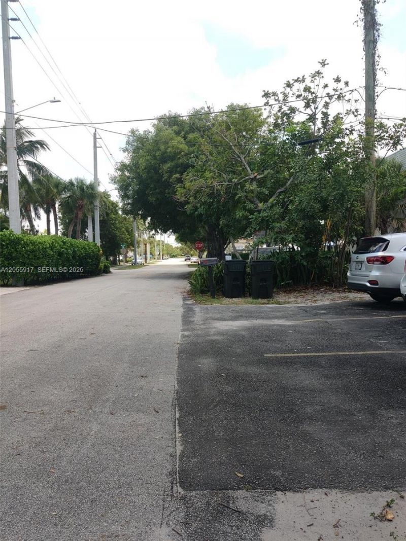 709 NE 7th St , Unit 2, Delray Beach, FL 33483 Photo