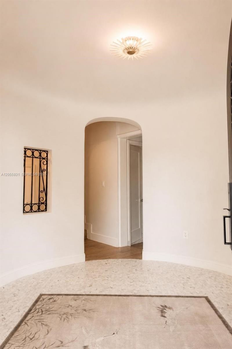 3190 Sheridan Ave, Miami Beach, FL 33140 Photo