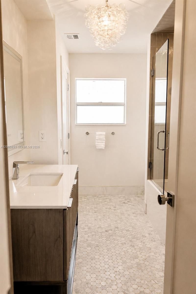 3190 Sheridan Ave, Miami Beach, FL 33140 Photo