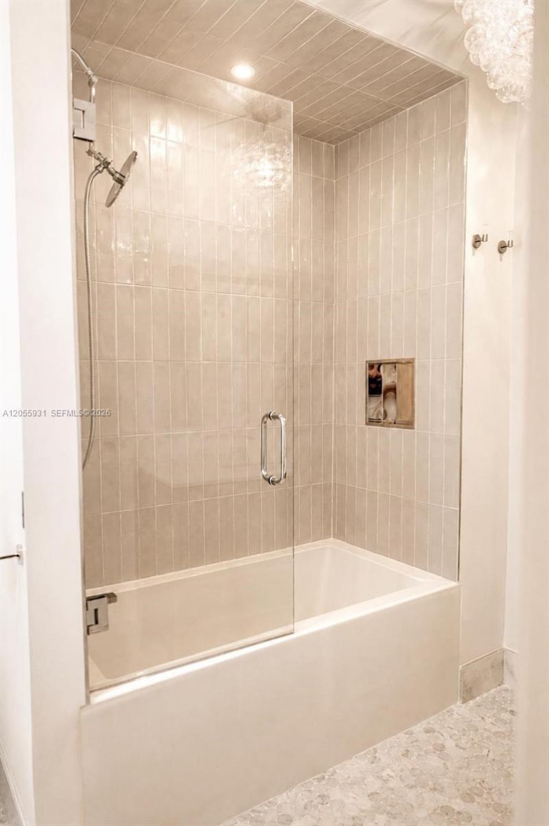 3190 Sheridan Ave, Miami Beach, FL 33140 Photo