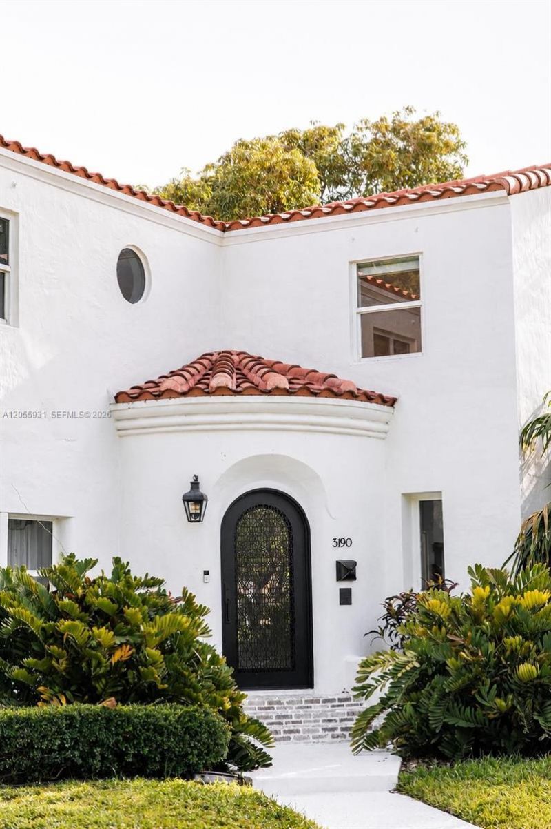 3190 Sheridan Ave, Miami Beach, FL 33140 Photo