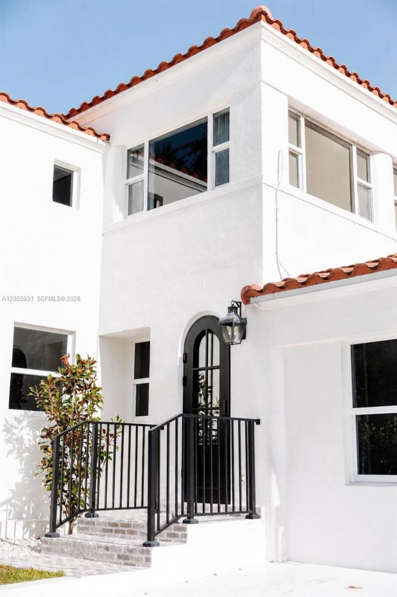 3190 Sheridan Ave, Miami Beach, FL 33140 Photo