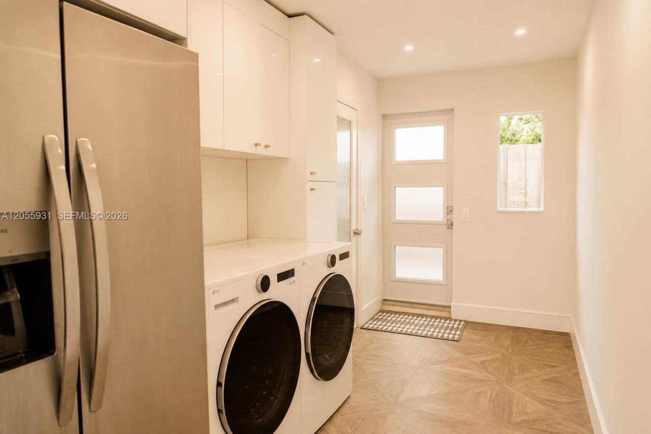 3190 Sheridan Ave, Miami Beach, FL 33140 Photo
