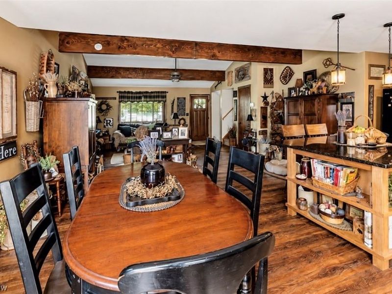 905 West Drive, Sheffield Lake, OH 44054 Photo 9