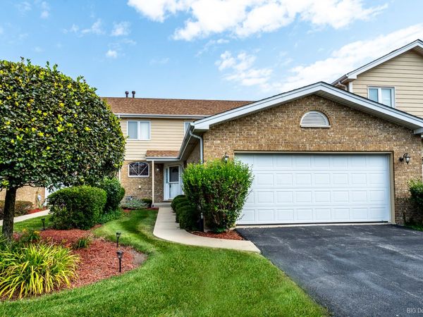 8616 BANTRY Boulevard, Tinley Park, IL 60477