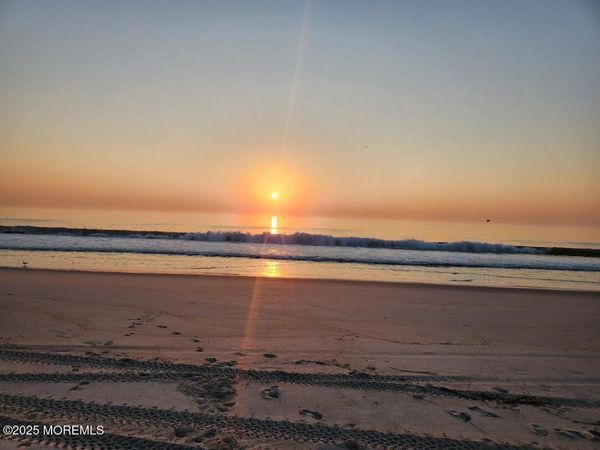 260 Ocean Avenue, Unit 18A, Sea Bright, NJ 07760