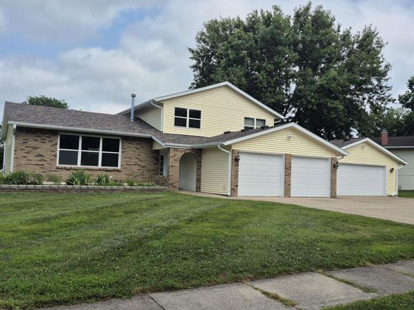62 Schwartz Dr., Ottumwa, IA 52501