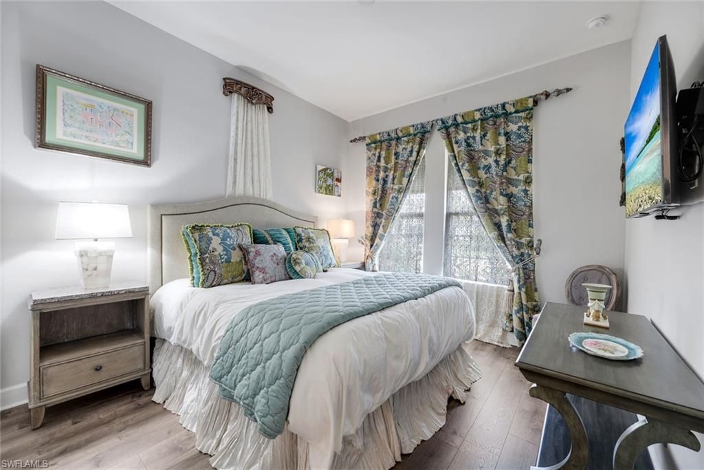9351 Montelanico Loop, Naples, FL 34119 Photo