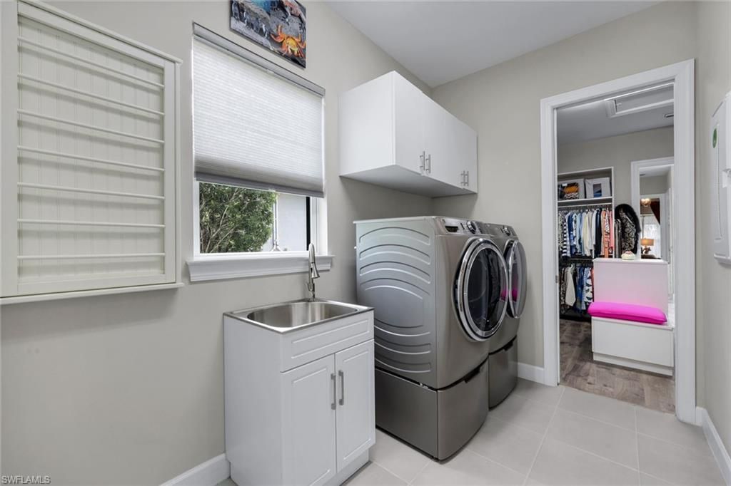9351 Montelanico Loop, Naples, FL 34119 Photo