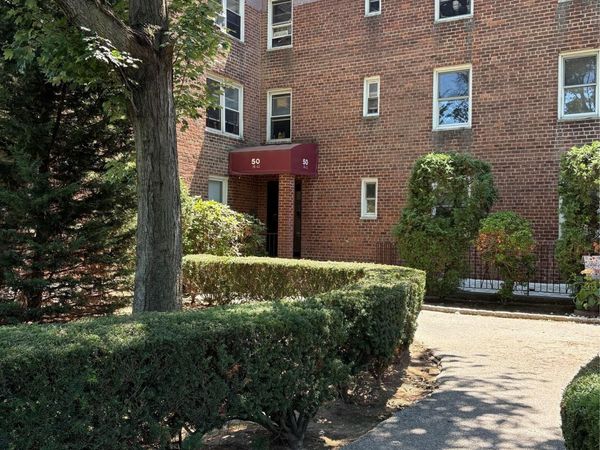 50 Davenport Avenue , Unit 1C, New Rochelle, NY 10805