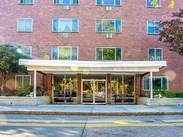 50 Green Street, Unit 214, Brookline, MA 02446
