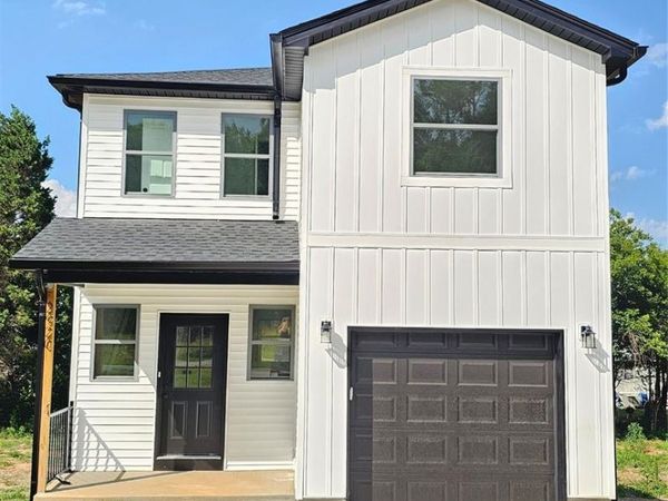 2920 21ST street Lane NE, Hickory, NC 28601