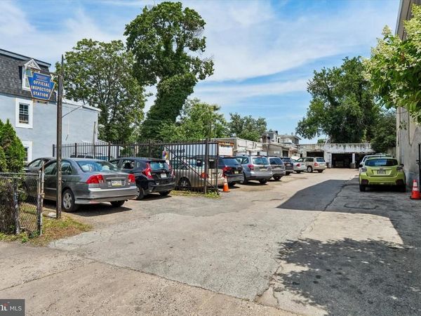 44 E WALNUT LANE, PHILADELPHIA, PA 19144