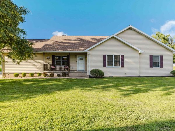 556 Dongola Court, Creal Springs, IL 62922