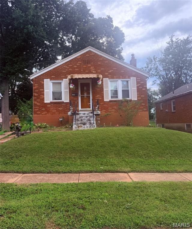 308 Bayless Avenue , Saint Louis, MO 63125 Main Photo