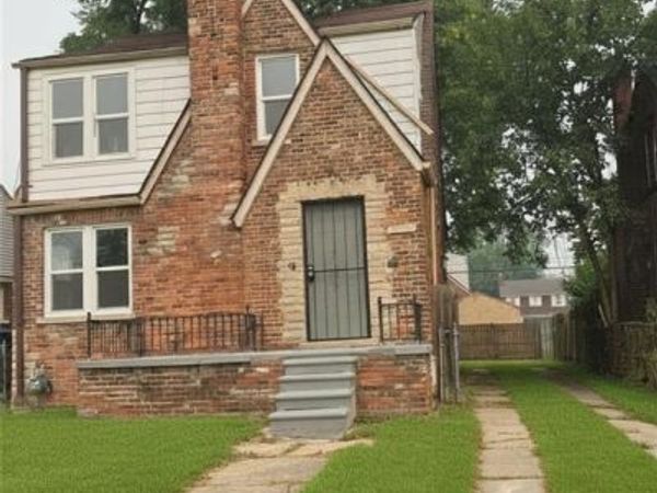 15008 Strathmoor Street, Detroit, MI 48227