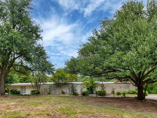 706 Norton Street , Weatherford, TX 76086