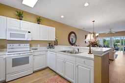 901 West Port Dr. photo 4