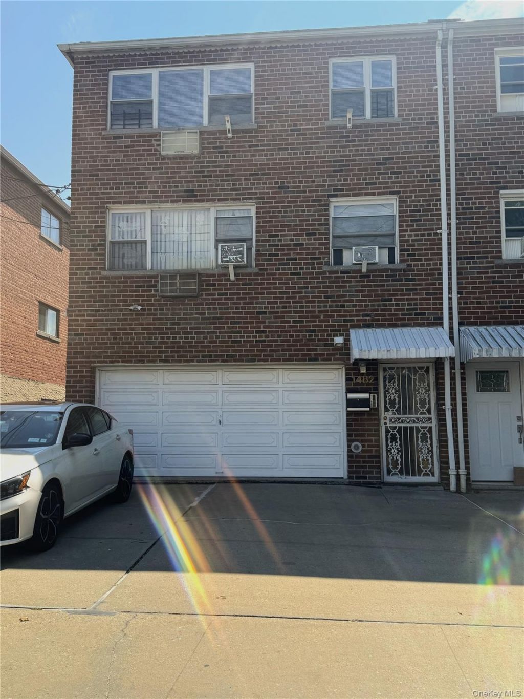 1482 Stadium Avenue, Bronx, NY 10465 Main Photo