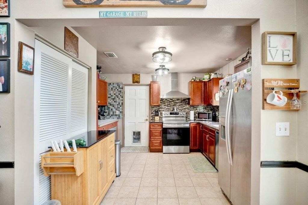 390 N High Street, Lake Helen, FL 32744 Photo