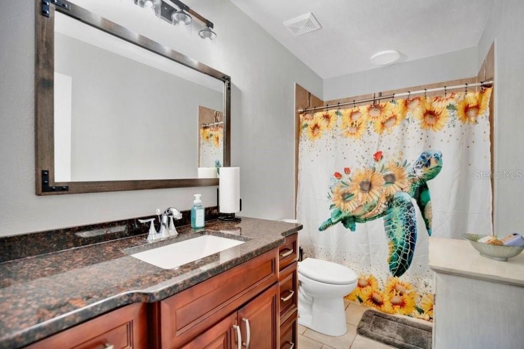 390 N High Street, Lake Helen, FL 32744 Photo