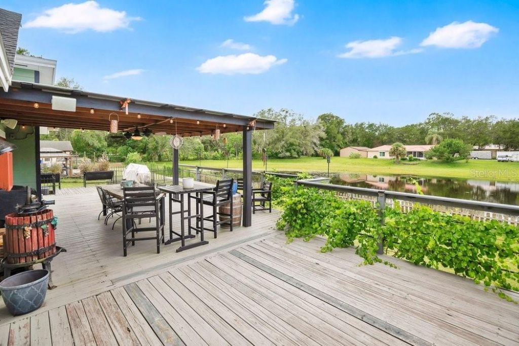 390 N High Street, Lake Helen, FL 32744 Photo