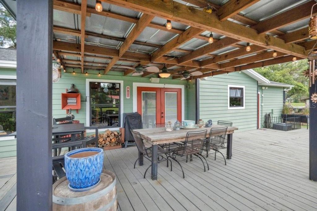 390 N High Street, Lake Helen, FL 32744 Photo