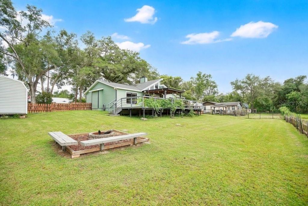 390 N High Street, Lake Helen, FL 32744 Photo