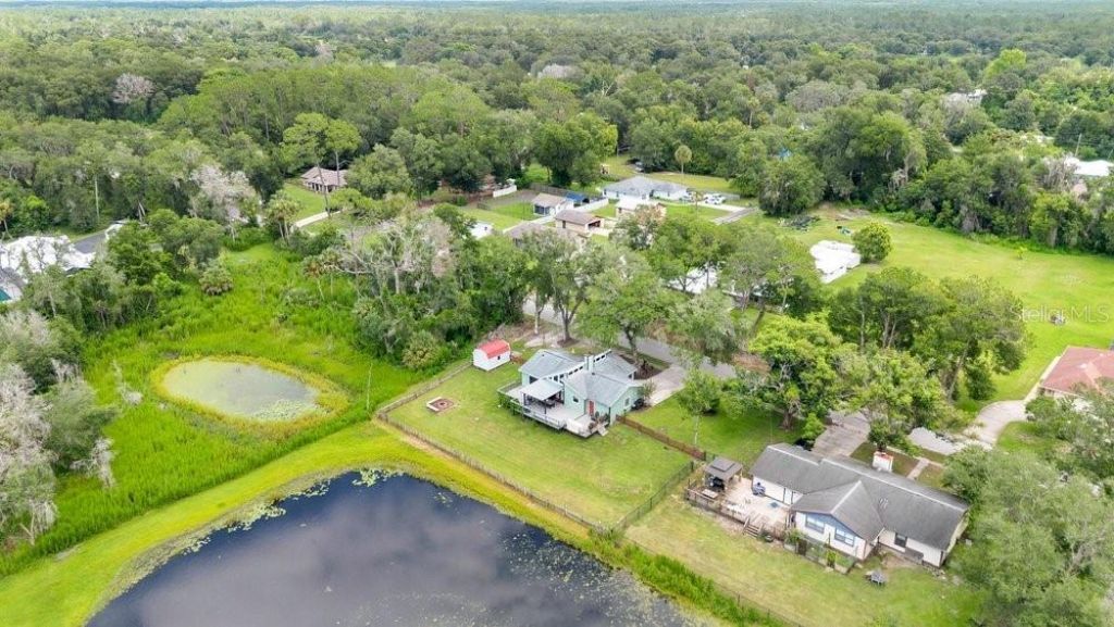 390 N High Street, Lake Helen, FL 32744 Photo