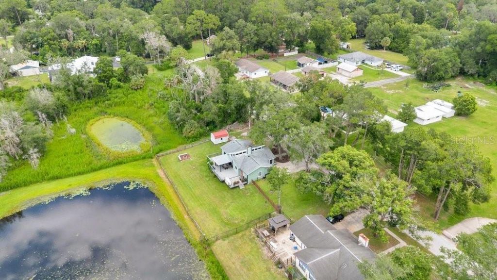 390 N High Street, Lake Helen, FL 32744 Photo