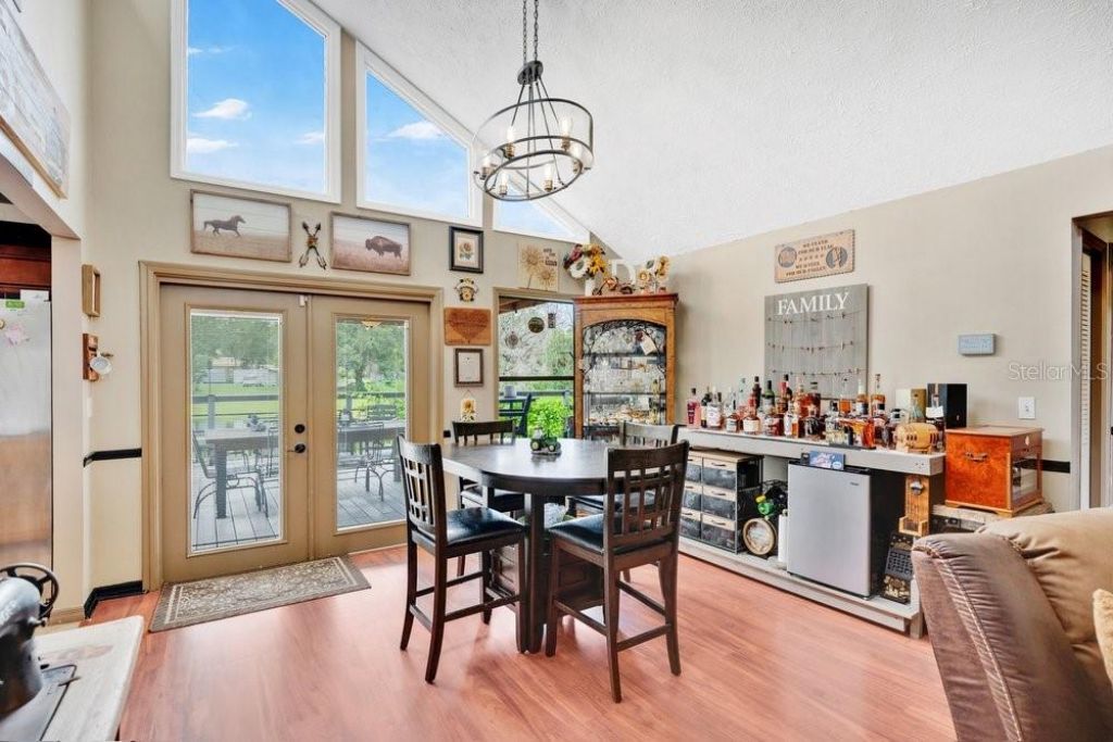 390 N High Street, Lake Helen, FL 32744 Photo