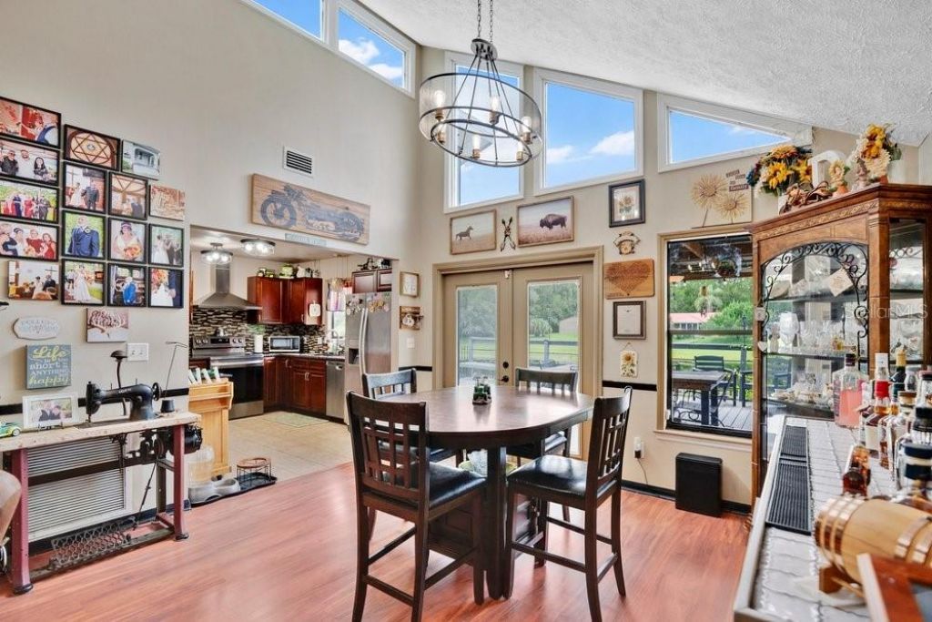 390 N High Street, Lake Helen, FL 32744 Photo