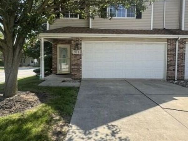 911 Penny Court , Hobart, IN 46342