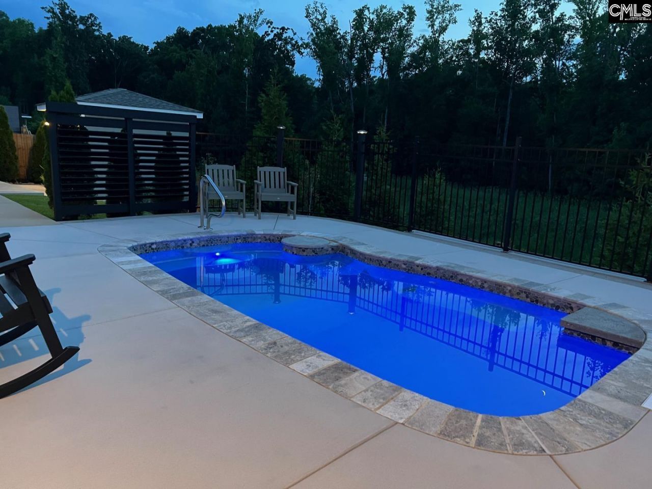 571 Sterling Brook Drive  Photo 4
