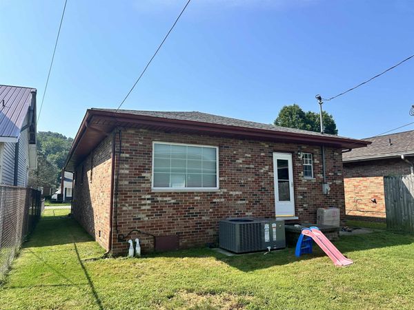 4306 Piedmont Road, Huntington, WV 25704
