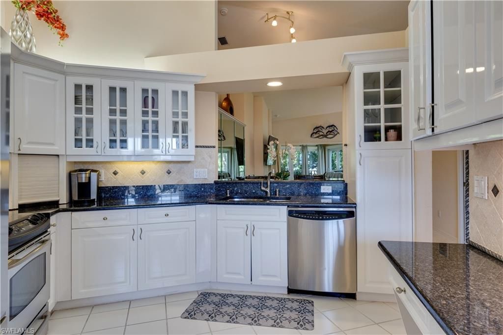 8420 Excalibur Cir, Unit R12, Naples, FL 34108 Photo