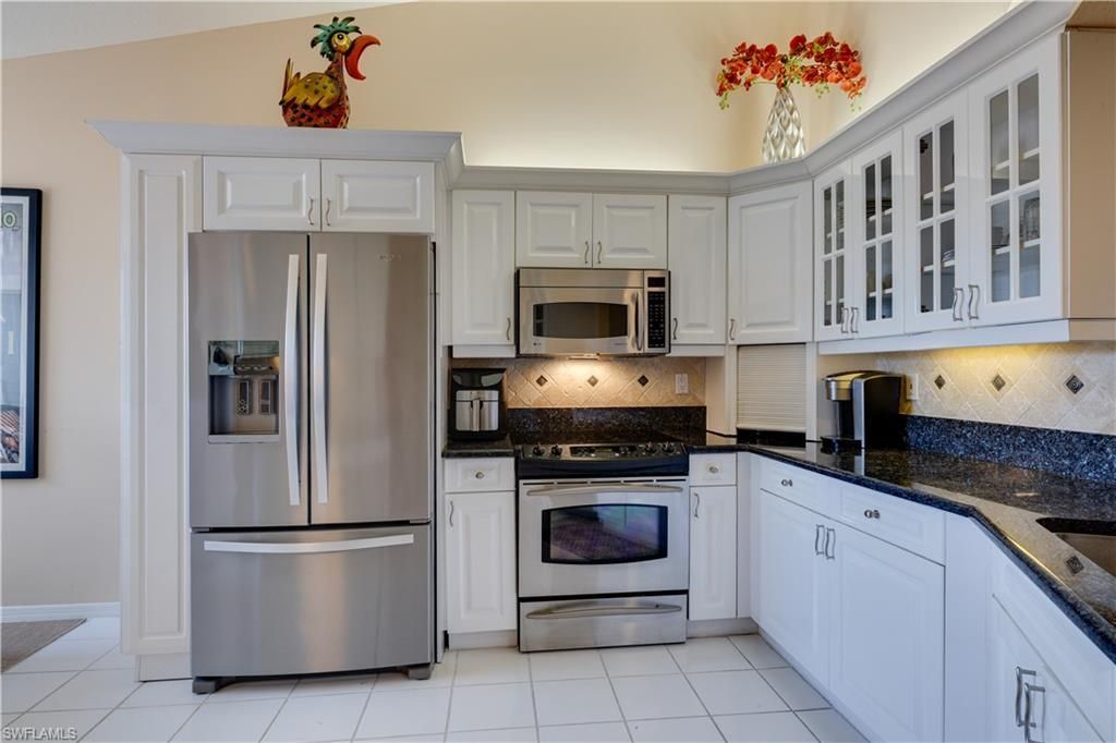 8420 Excalibur Cir, Unit R12, Naples, FL 34108 Photo