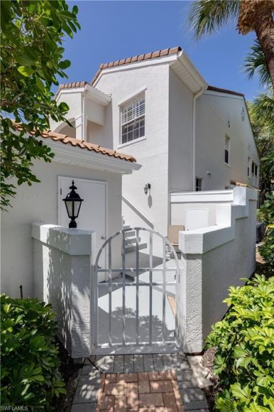 8420 Excalibur Cir, Unit R12, Naples, FL 34108 Photo
