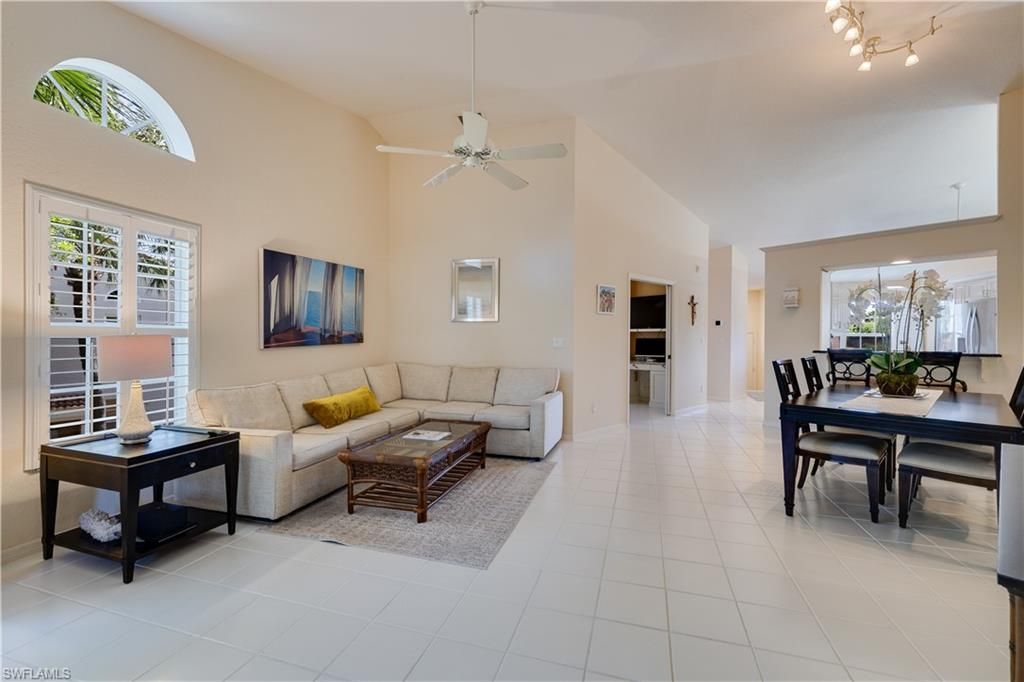 8420 Excalibur Cir, Unit R12, Naples, FL 34108 Photo