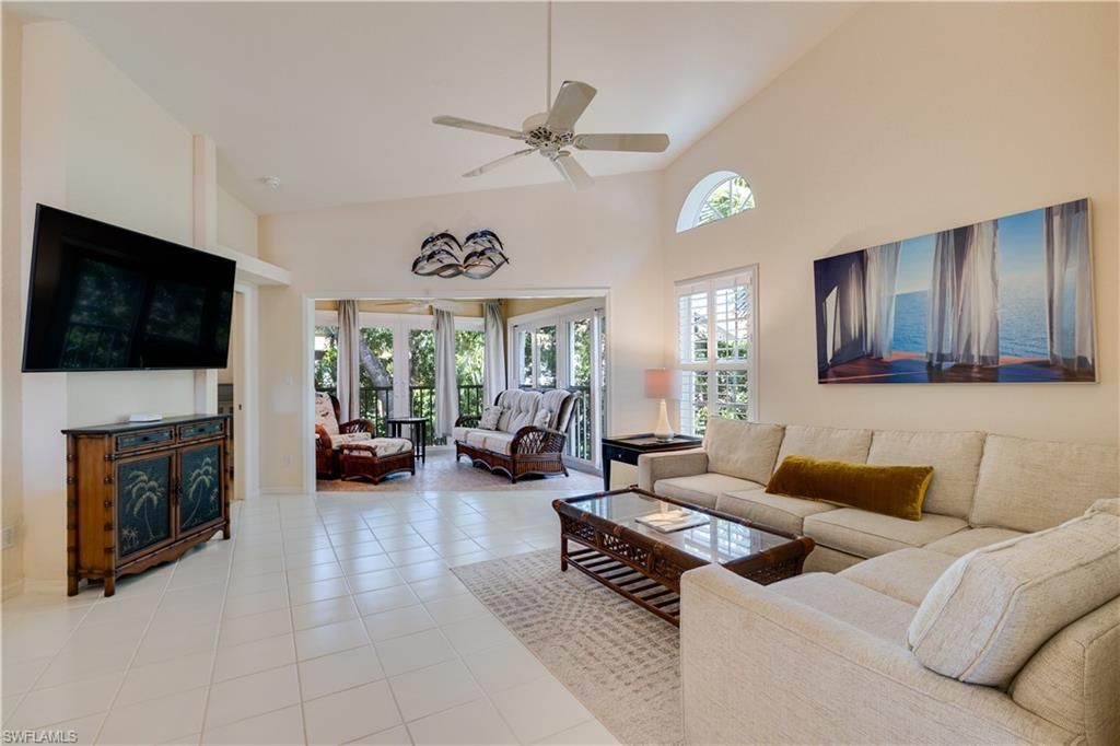 8420 Excalibur Cir, Unit R12, Naples, FL 34108 Photo
