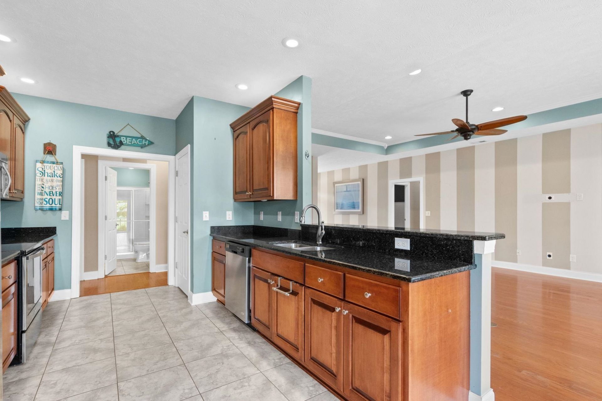 943 Henry James Dr. Photo 13