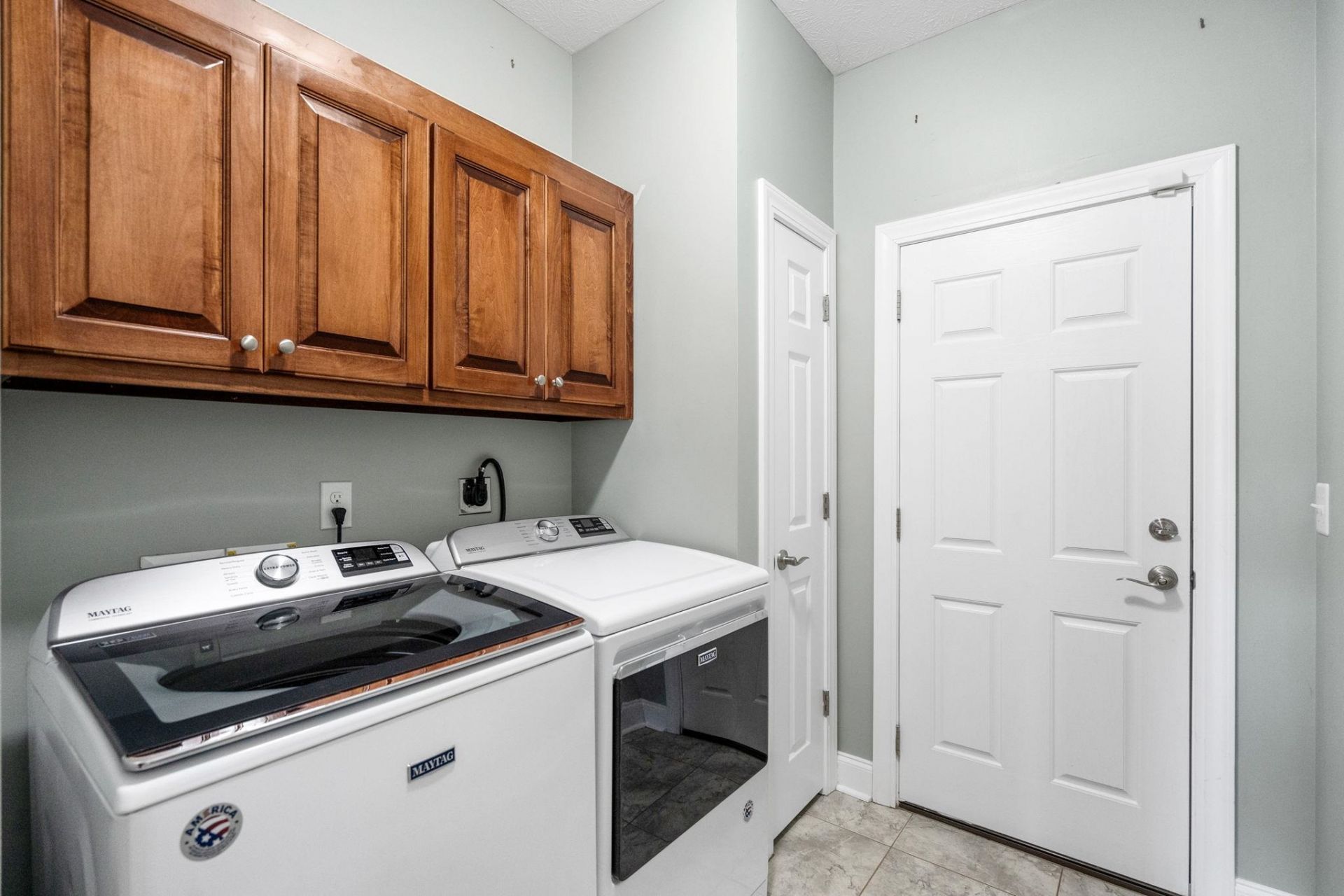 943 Henry James Dr. Photo 40