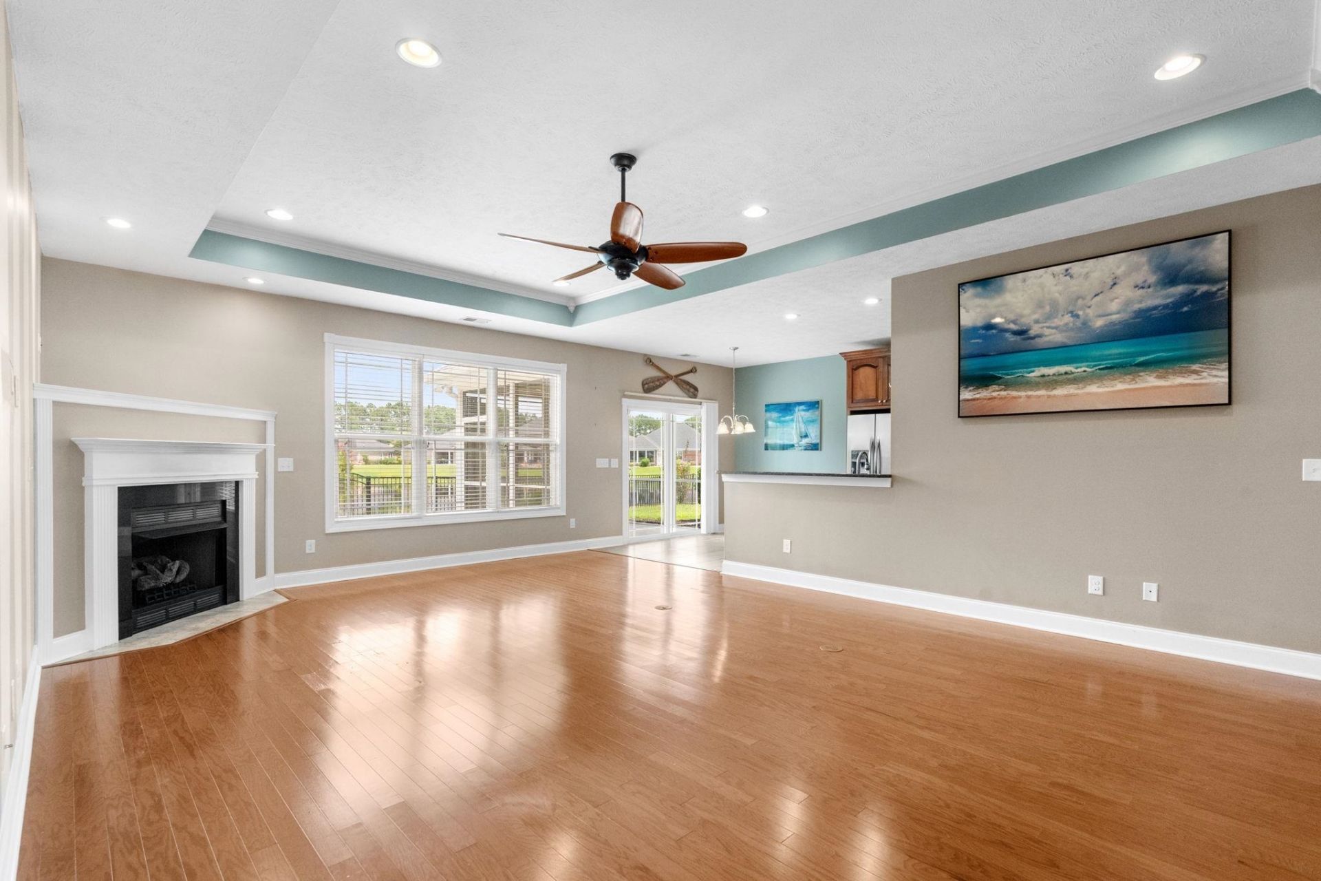 943 Henry James Dr. Photo 9