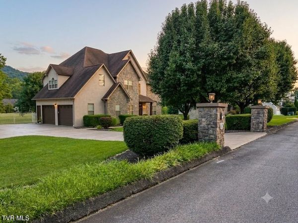 124 Douglas Lane, Bristol, TN 37620