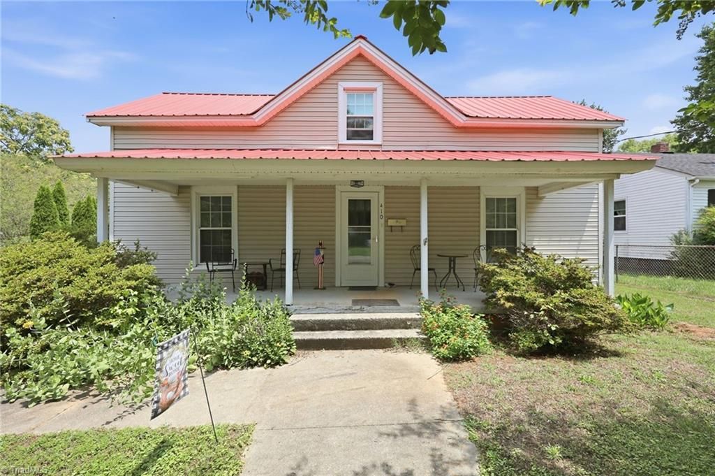 410 W Lee Street, Mebane, NC 27302 Main Photo