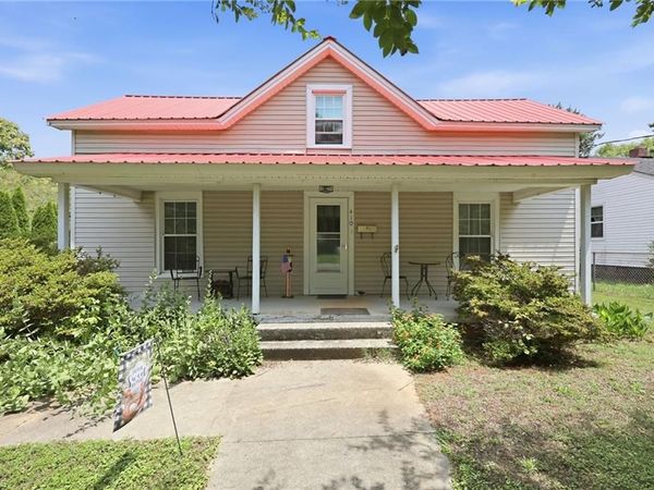 410 W Lee Street, Mebane, NC 27302